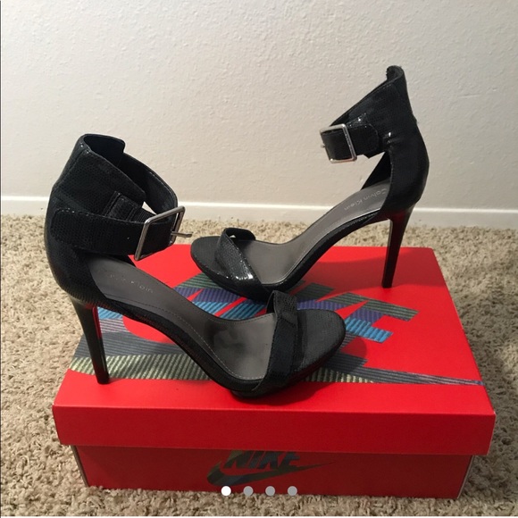 Calvin Klein Shoes - Lizard heels, black, shiny